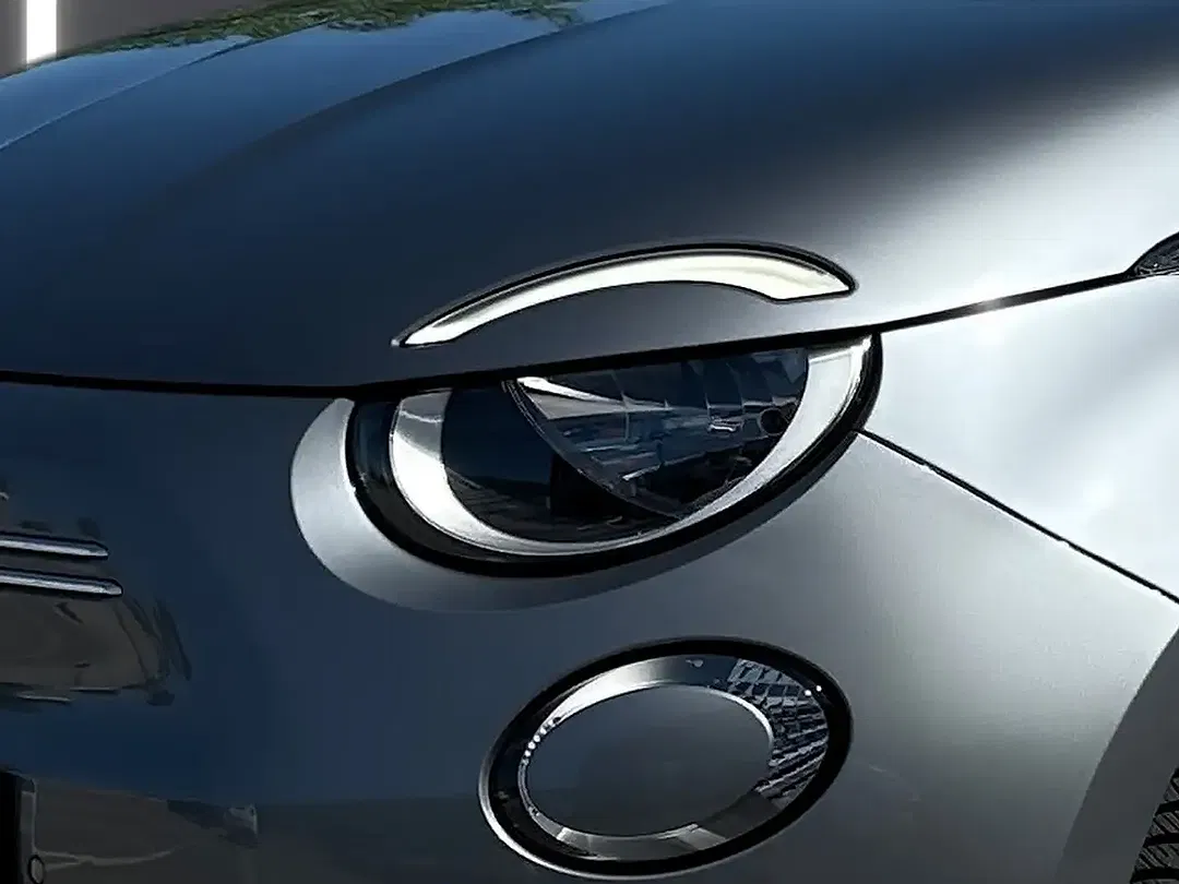 Fiat 500e - Thumbnail 9