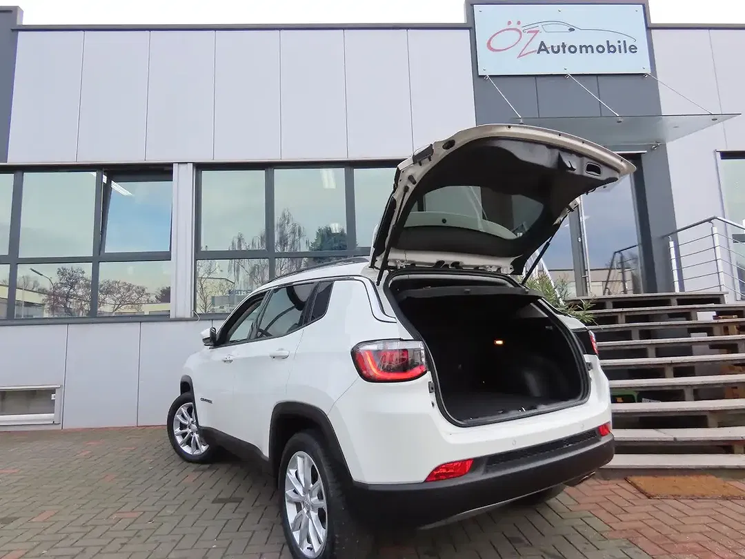 Jeep Compass - Thumbnail 10