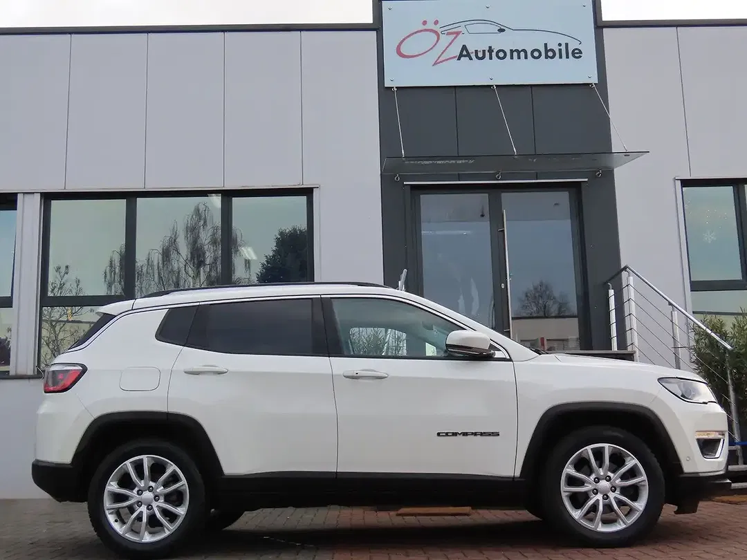 Jeep Compass - Thumbnail 11