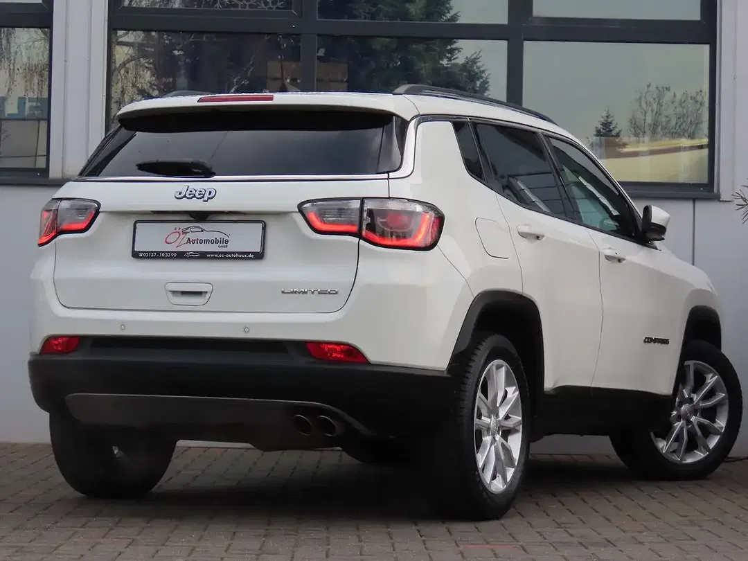 Jeep Compass - Thumbnail 6
