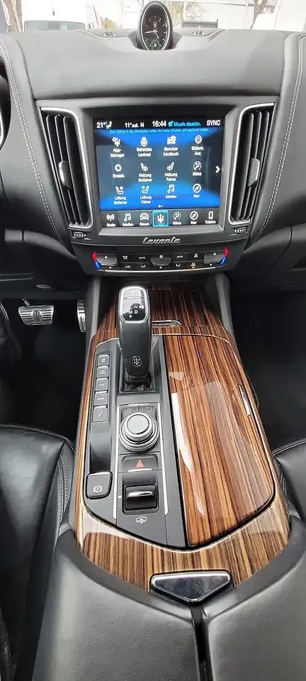 Maserati Levante - Thumbnail 12