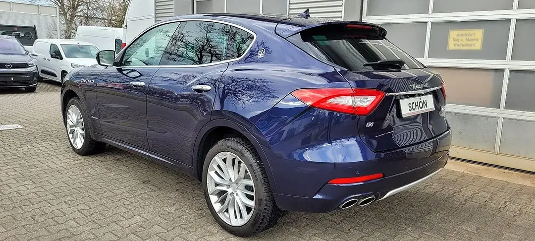 Maserati Levante - Thumbnail 3