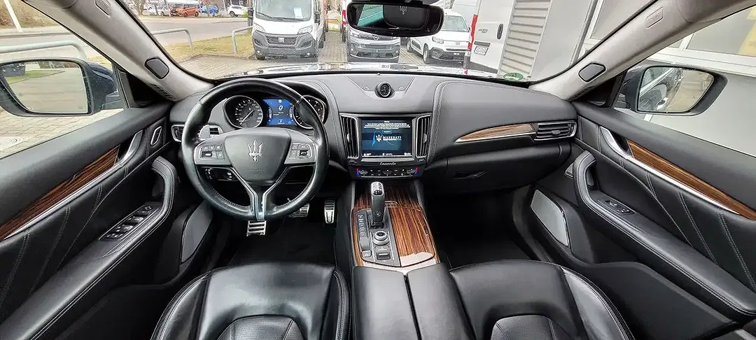 Maserati Levante - Thumbnail 7