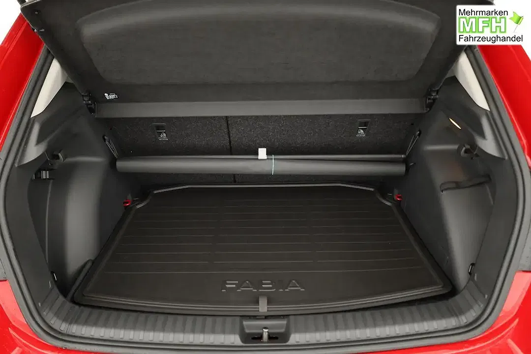 Skoda Fabia - Thumbnail 12