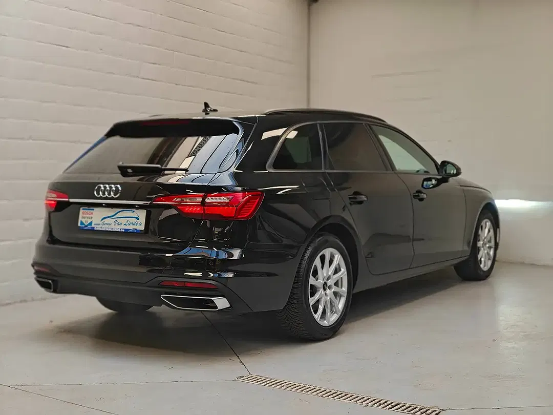 Audi A4 - Thumbnail 4