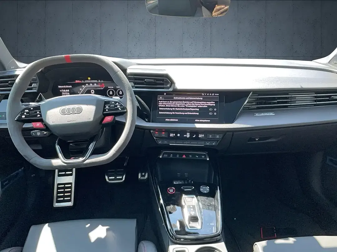 Audi RS3 - Thumbnail 12