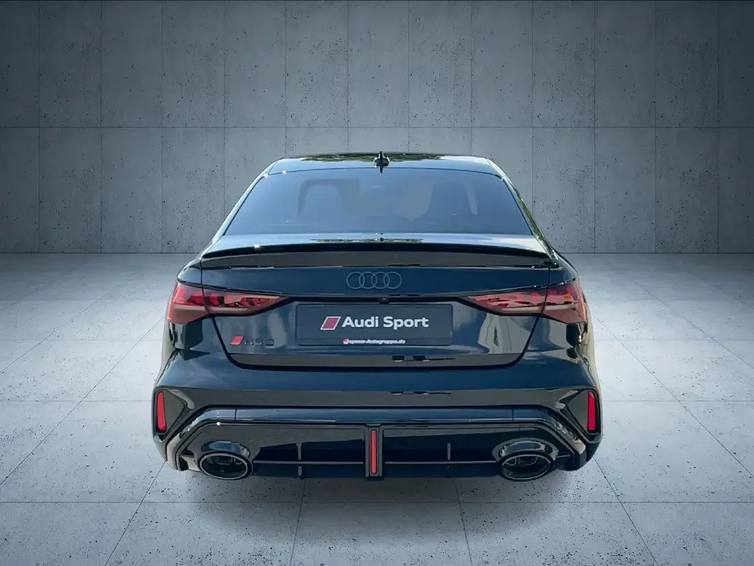 Audi RS3 - Thumbnail 5