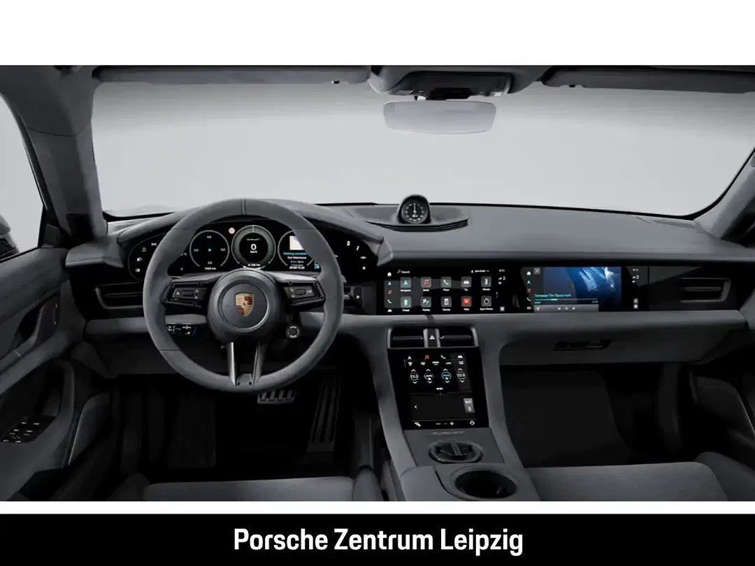 Porsche Taycan - Thumbnail 3