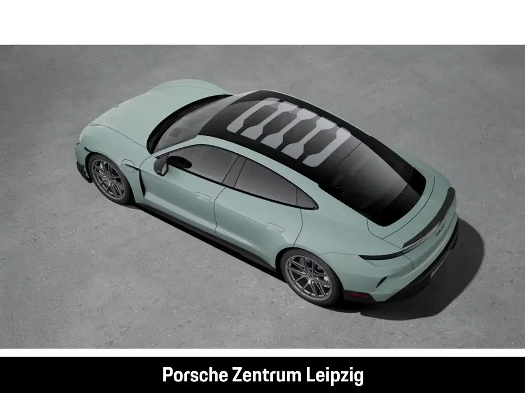 Porsche Taycan - Thumbnail 6
