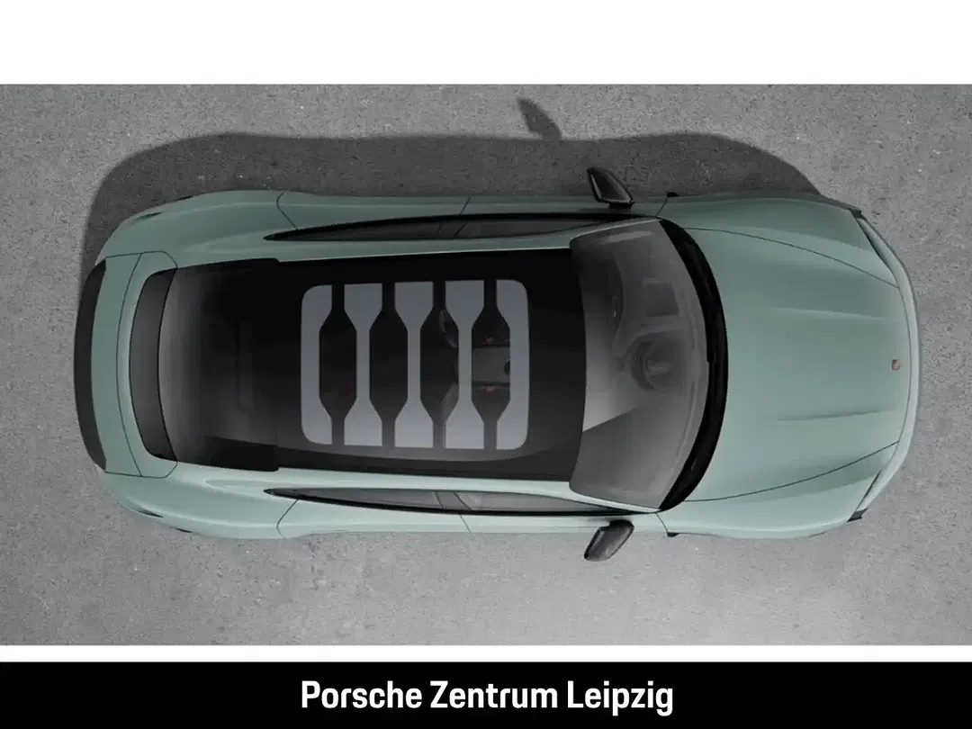 Porsche Taycan - Thumbnail 7