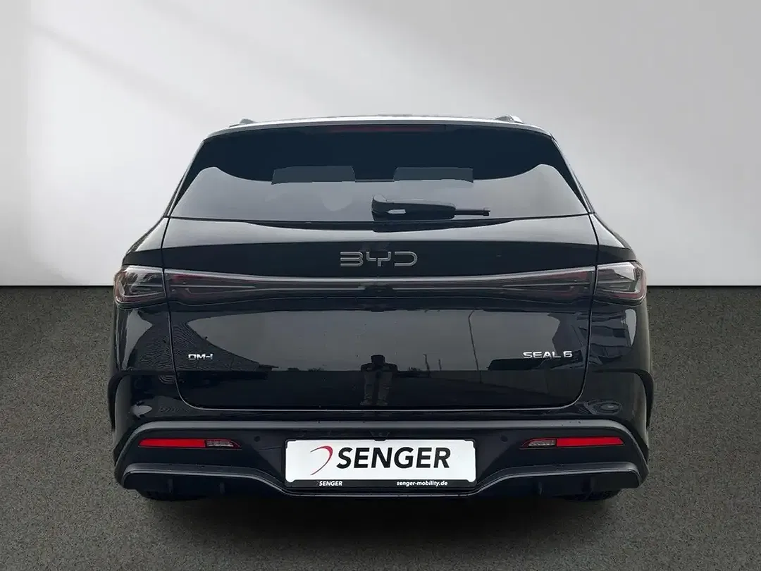 BYD Seal - Thumbnail 2