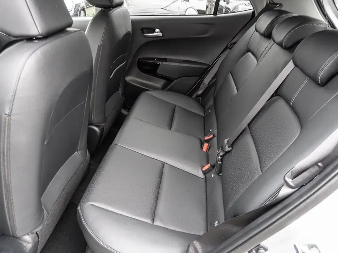 Kia Picanto - Thumbnail 12