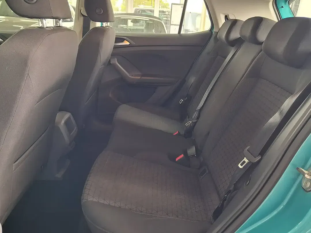 Volkswagen T-Cross - Thumbnail 10