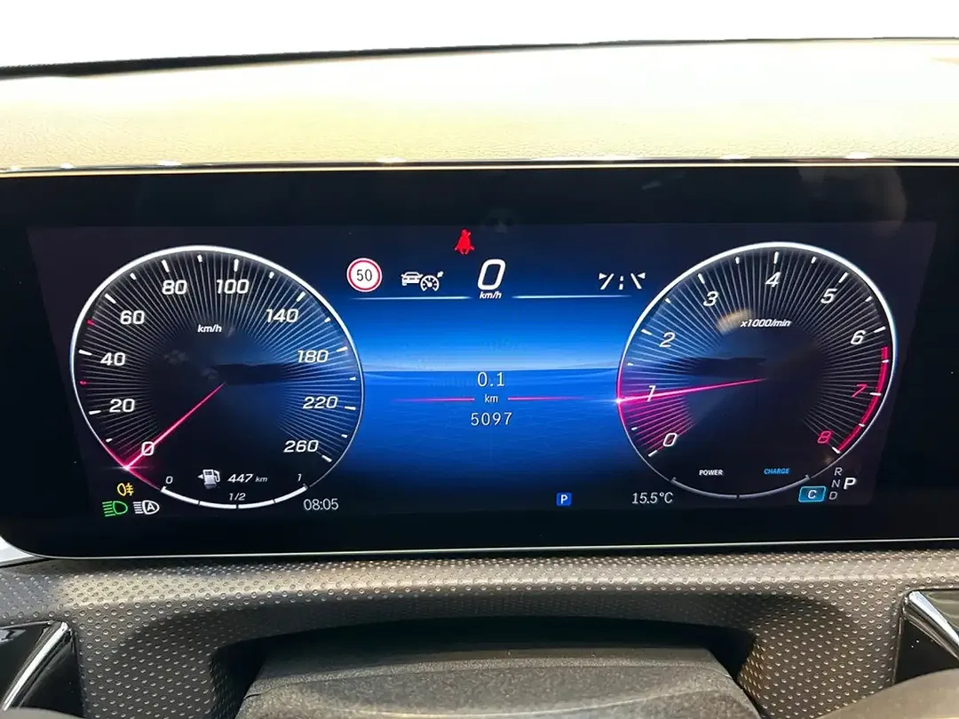 Mercedes-Benz CLA 200 - Thumbnail 9