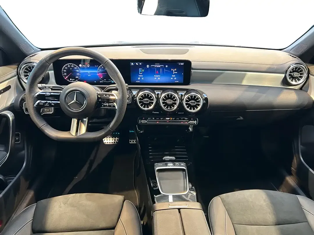 Mercedes-Benz CLA 200 - Thumbnail 14
