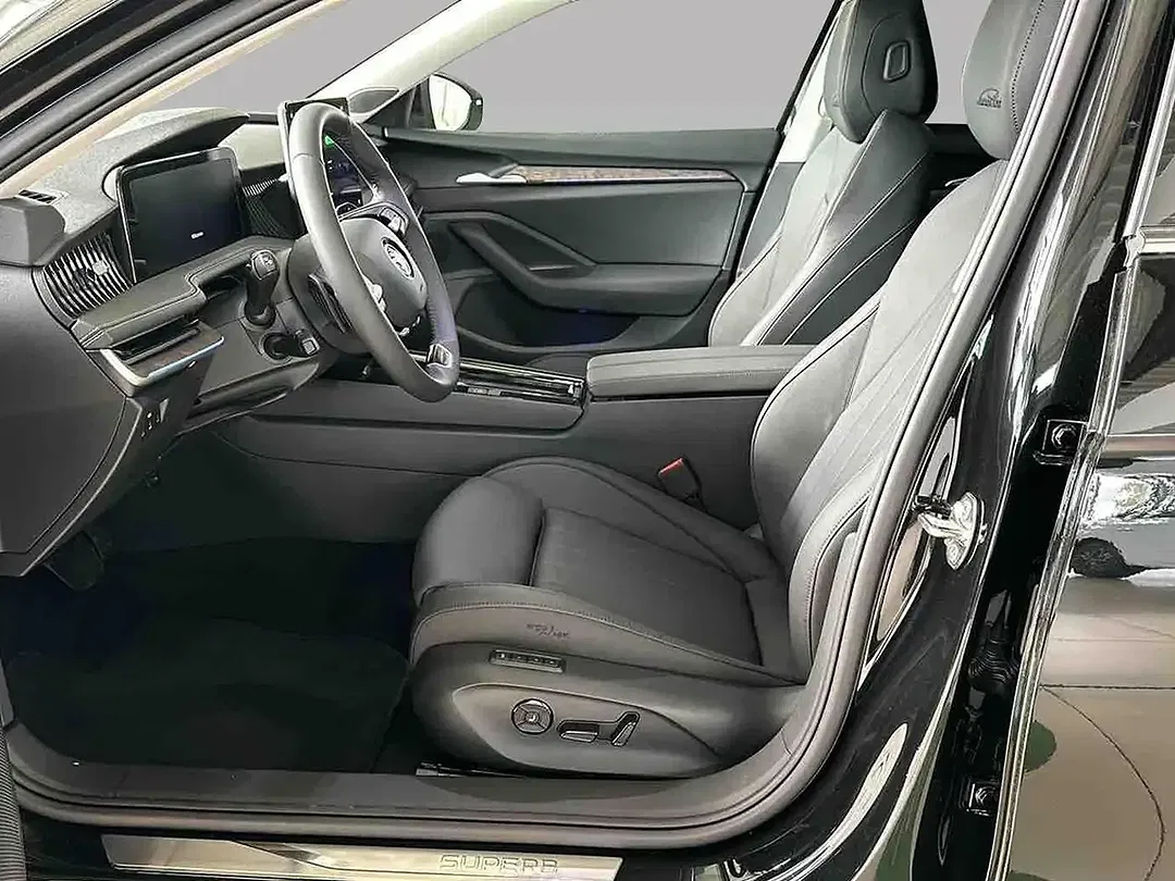 Skoda Superb - Thumbnail 7