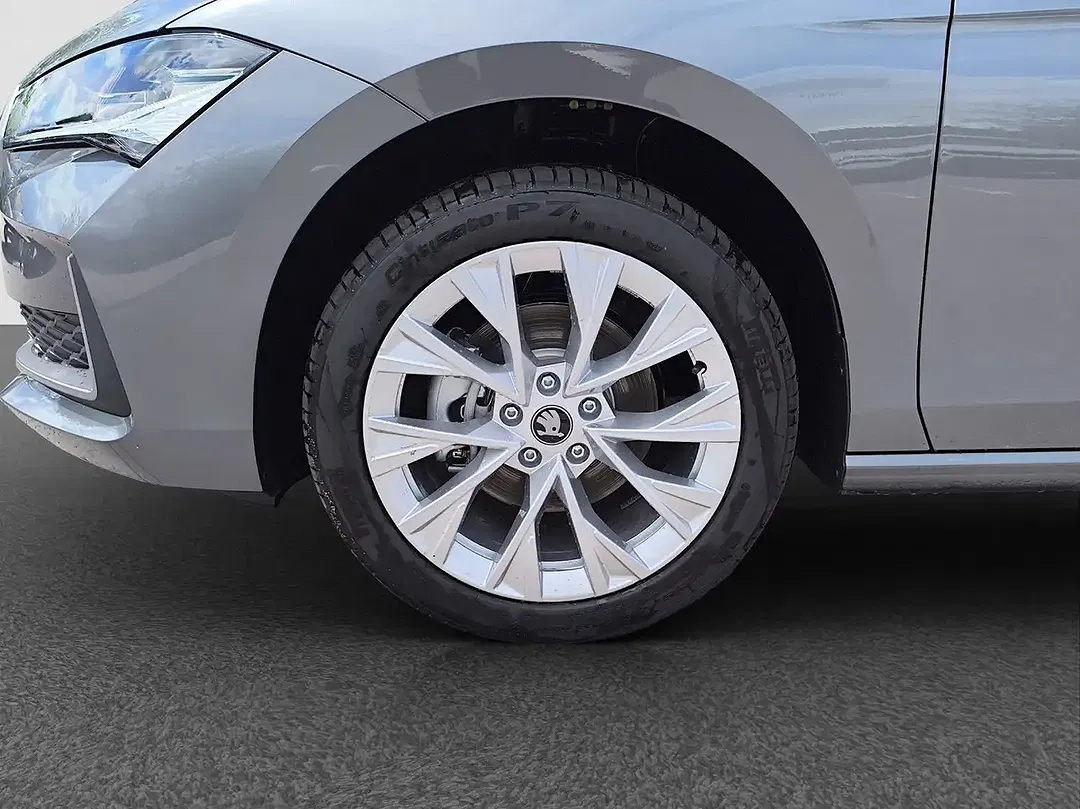 Skoda Superb - Thumbnail 12