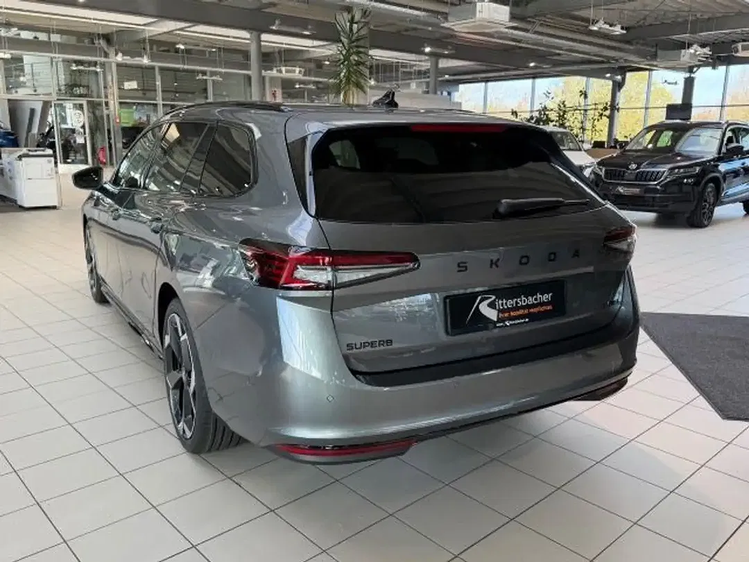 Skoda Superb - Thumbnail 11