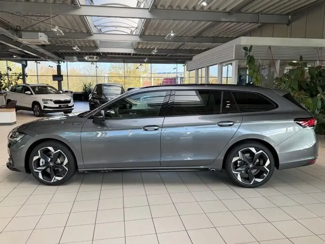Skoda Superb - Thumbnail 12