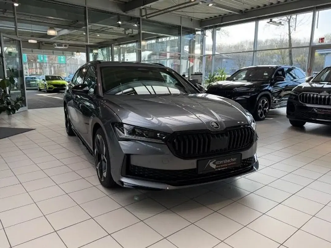 Skoda Superb - Thumbnail 8