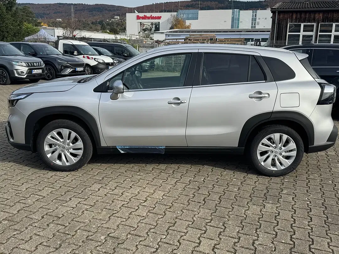 Suzuki S-Cross - Thumbnail 10
