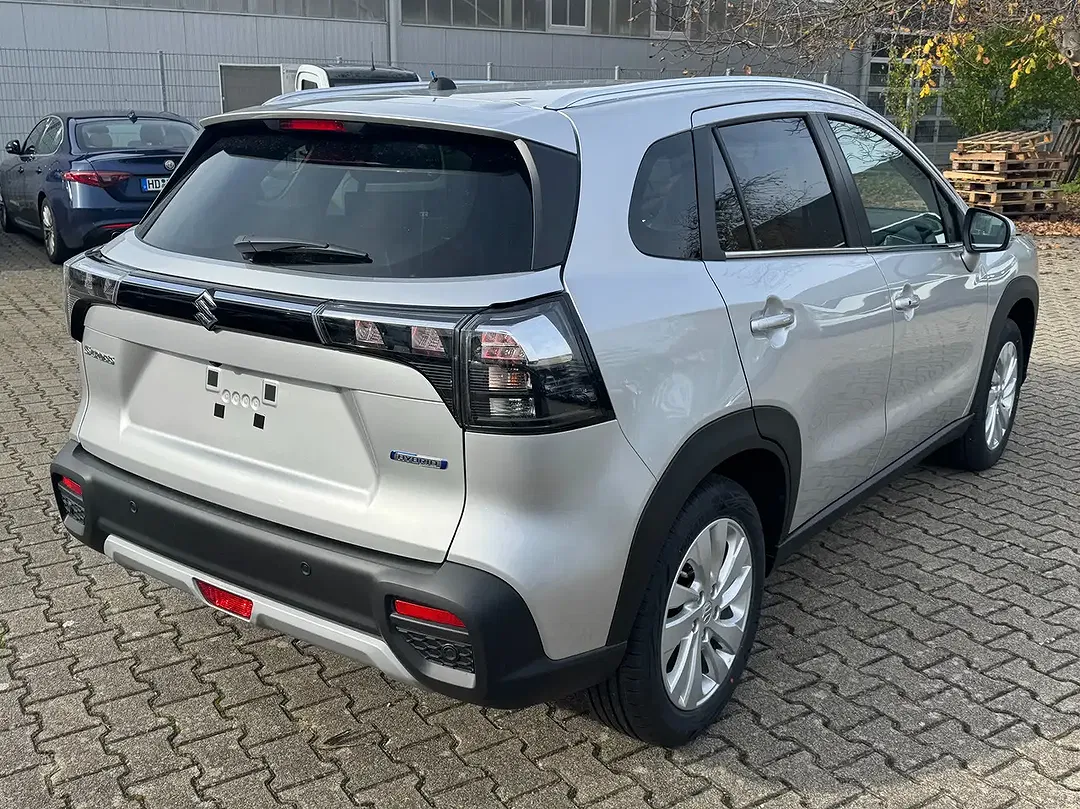 Suzuki S-Cross - Thumbnail 7