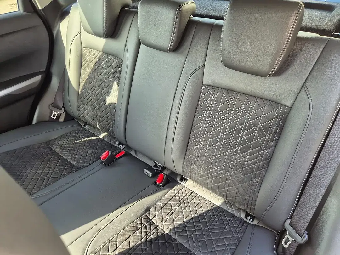 Suzuki Vitara - Thumbnail 12