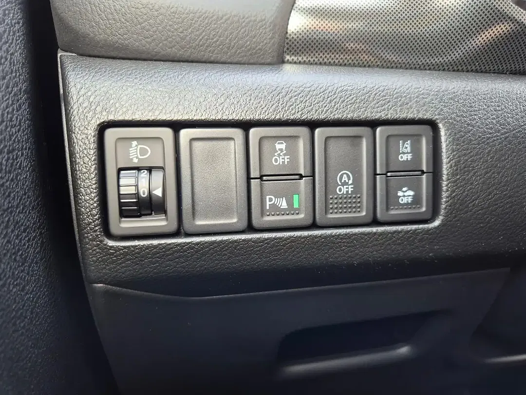 Suzuki Vitara - Thumbnail 14