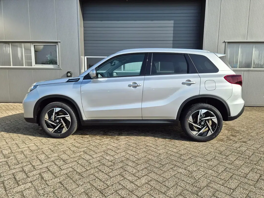 Suzuki Vitara - Thumbnail 2
