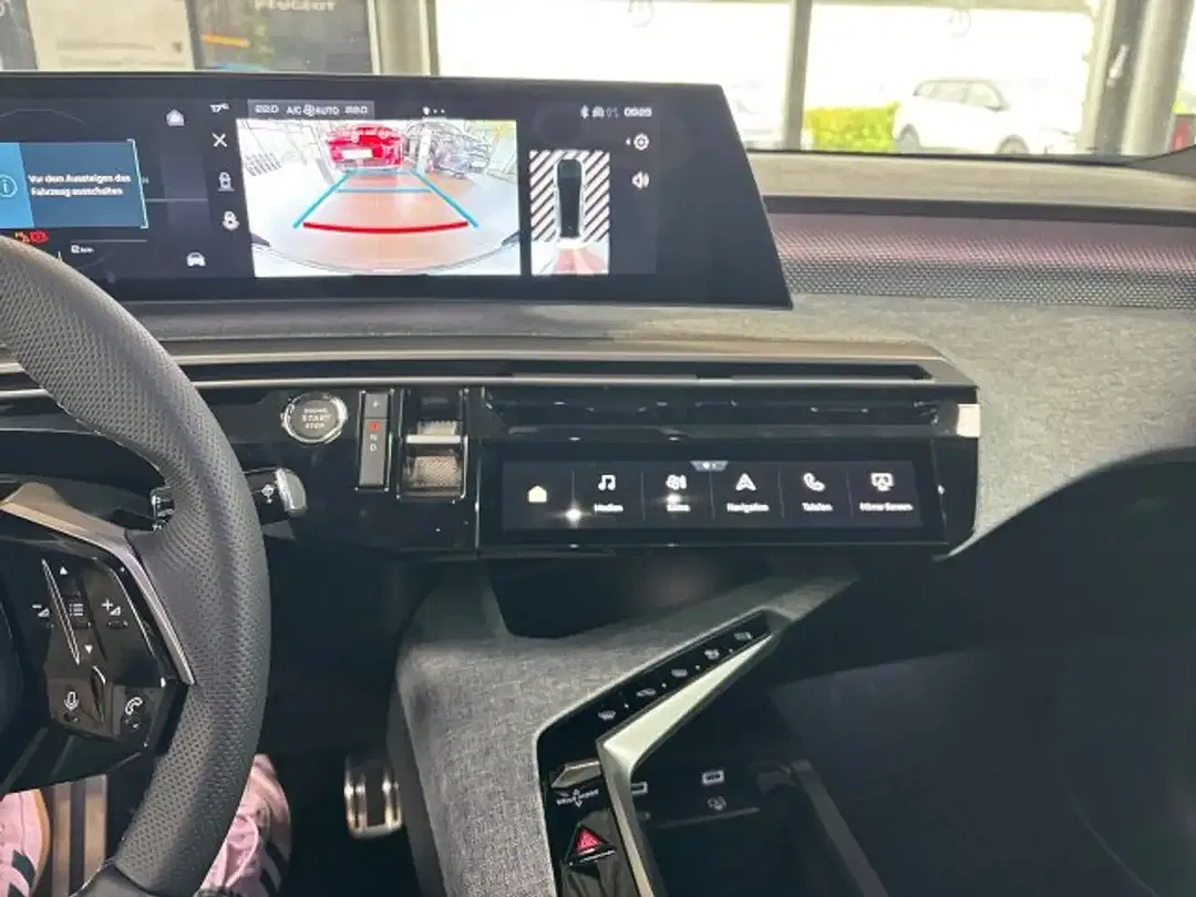 Peugeot 5008 - Thumbnail 9