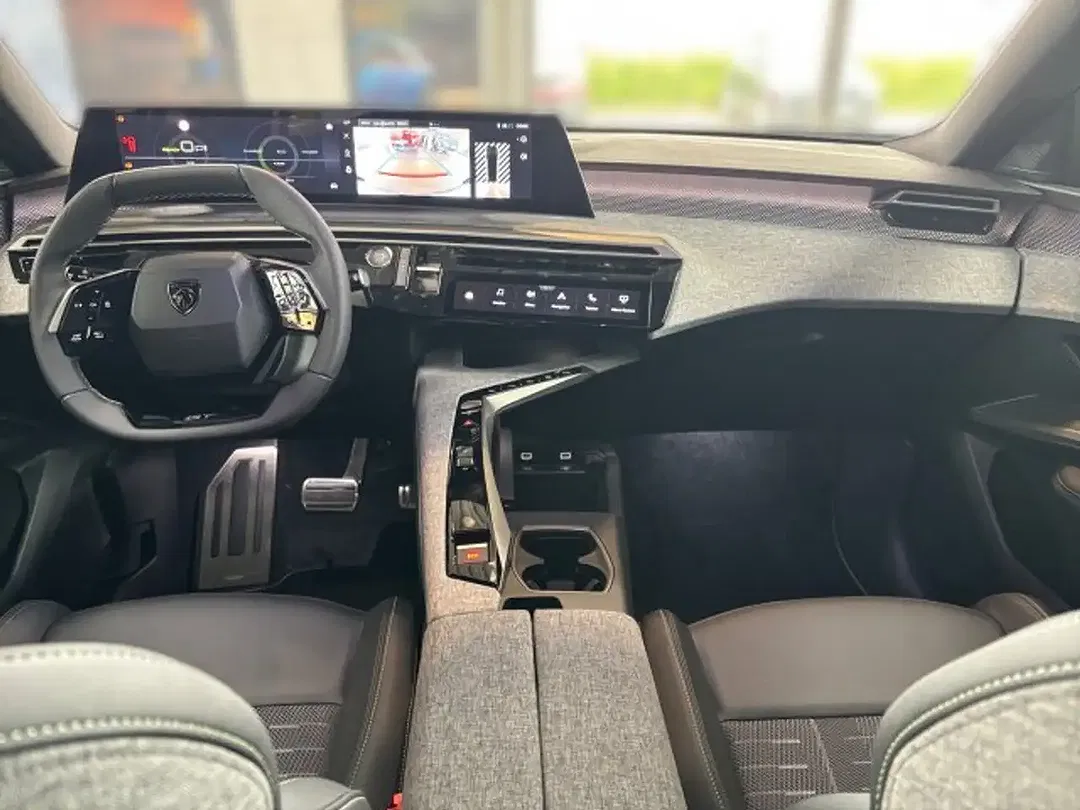 Peugeot 5008 - Thumbnail 11