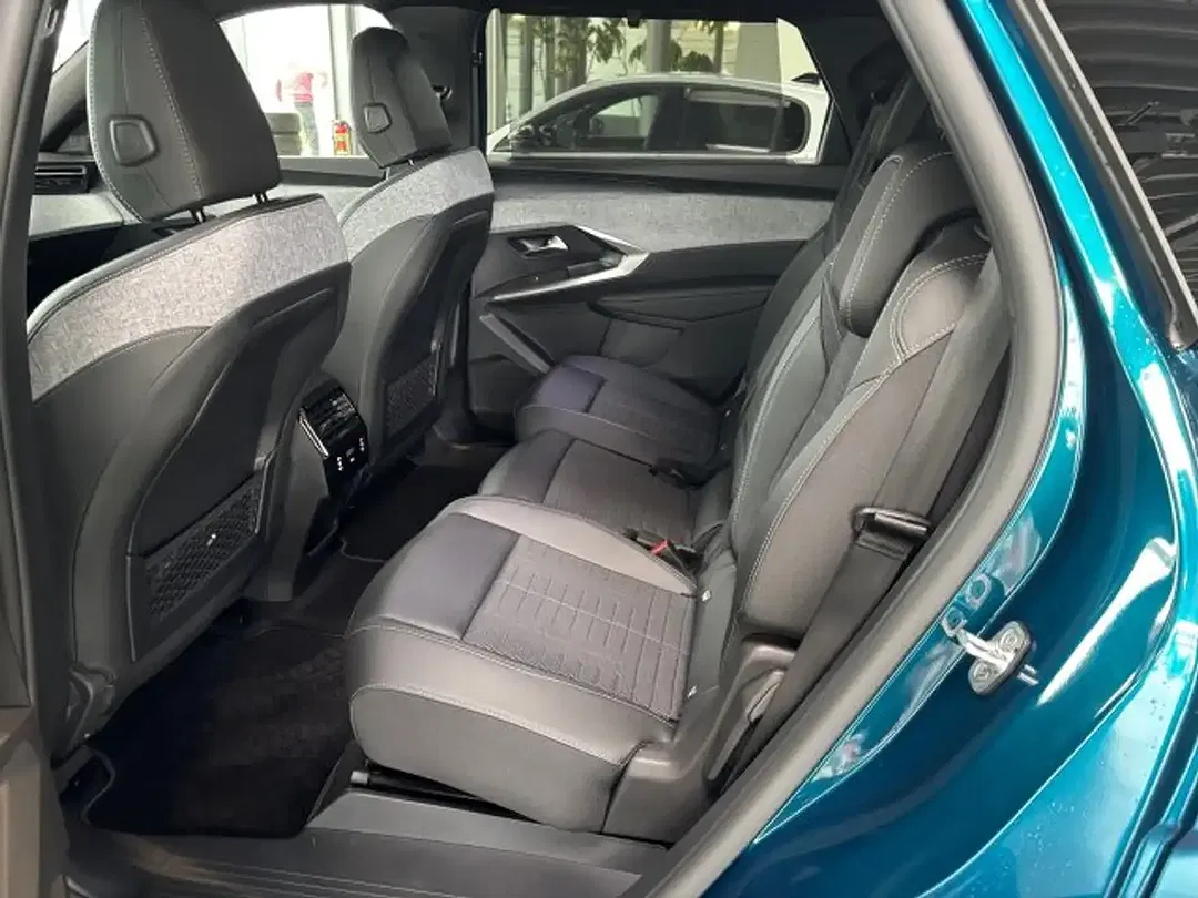 Peugeot 5008 - Thumbnail 13