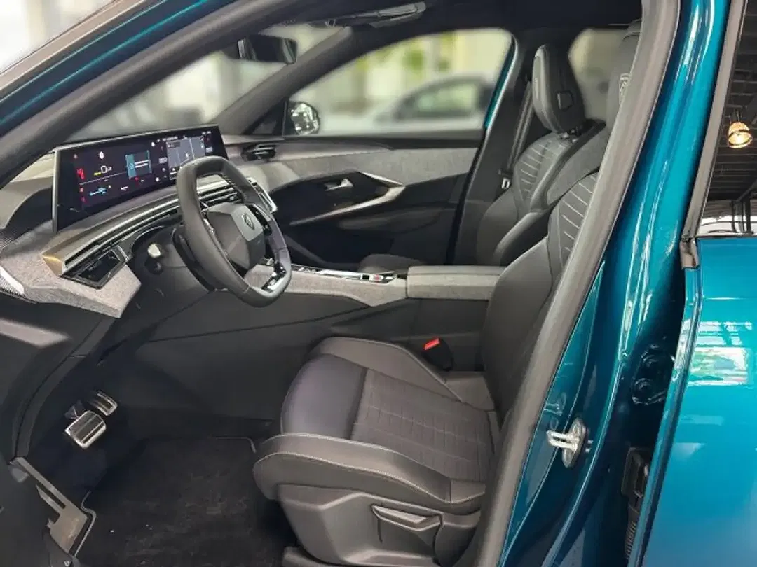 Peugeot 5008 - Thumbnail 7