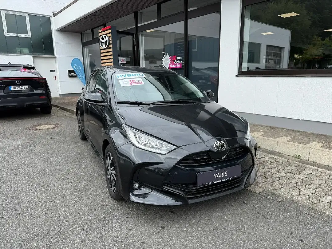 Toyota Yaris - Thumbnail 5