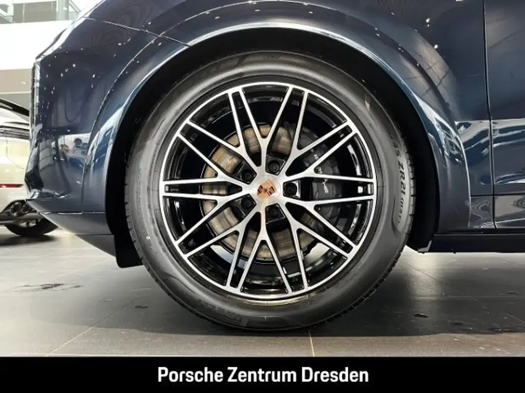Porsche Cayenne - Thumbnail 11