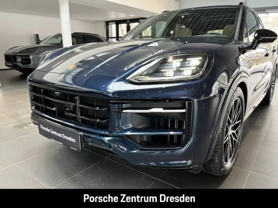 Porsche Cayenne - Thumbnail 12