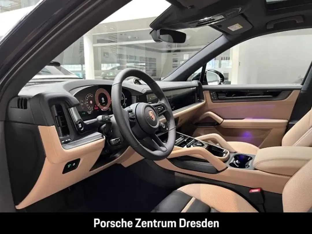 Porsche Cayenne - Thumbnail 4