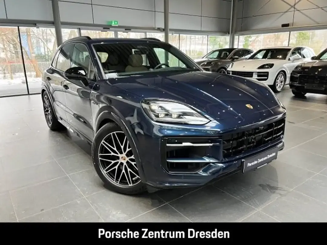Porsche Cayenne - Thumbnail 6