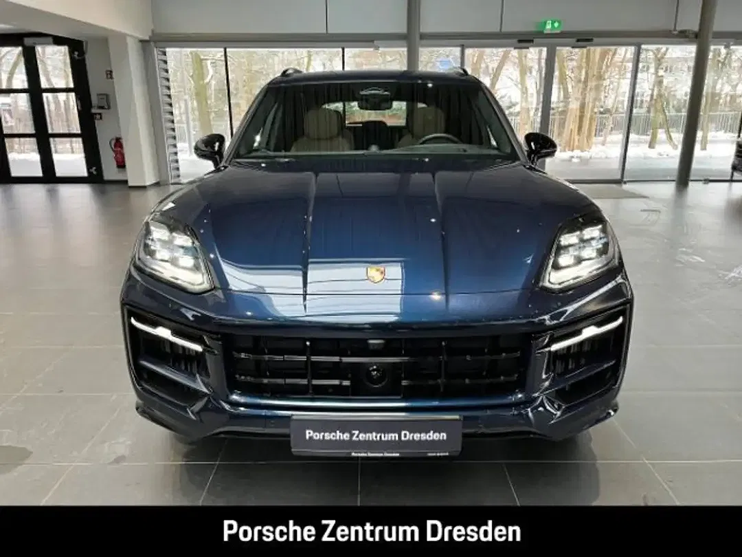 Porsche Cayenne - Thumbnail 9