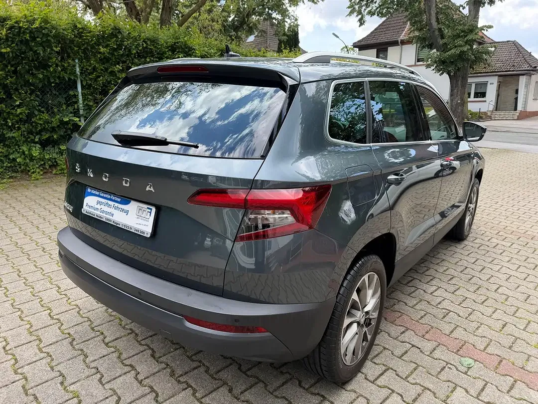Skoda Karoq - Thumbnail 6