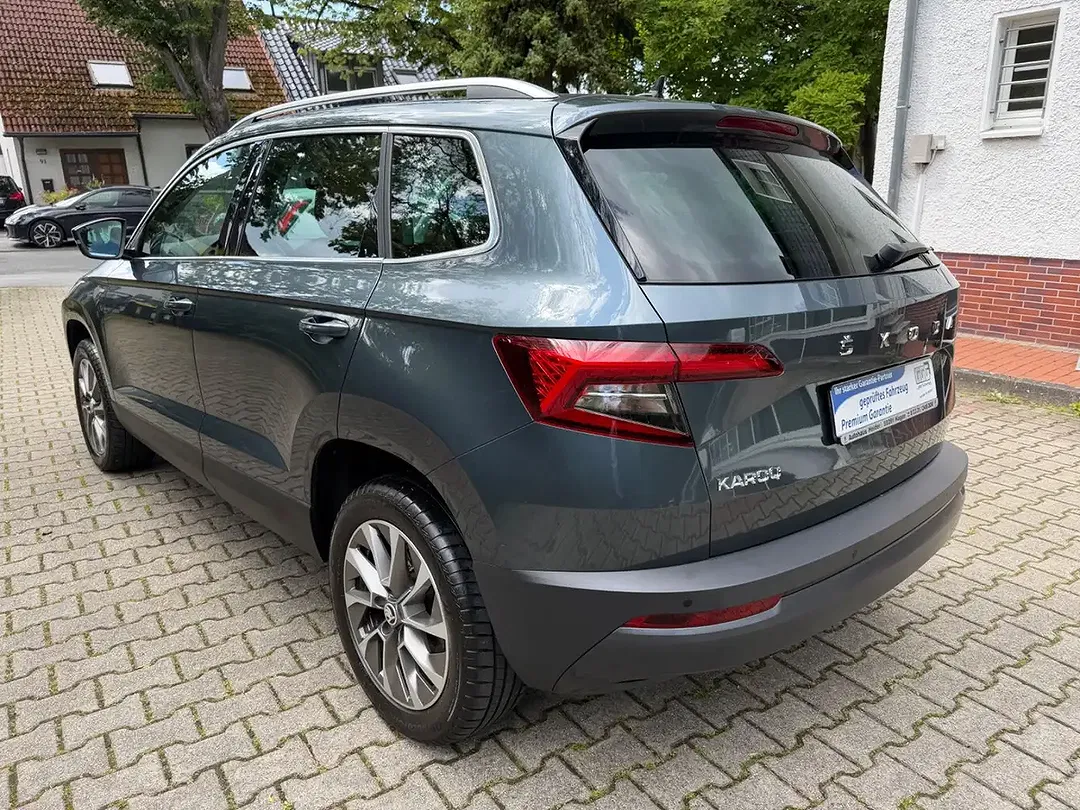 Skoda Karoq - Thumbnail 9