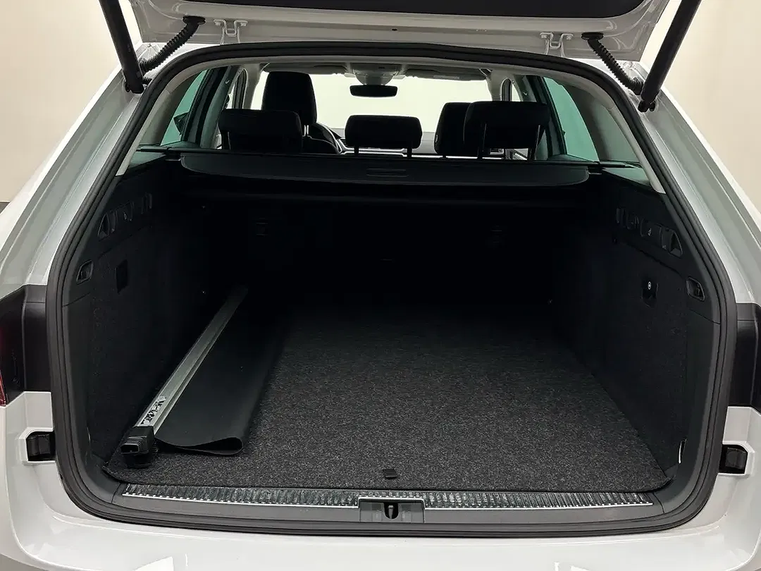 Skoda Superb - Thumbnail 12