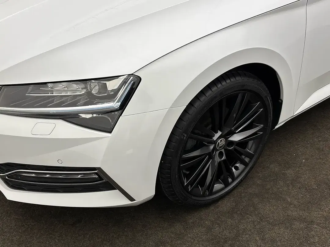 Skoda Superb - Thumbnail 5