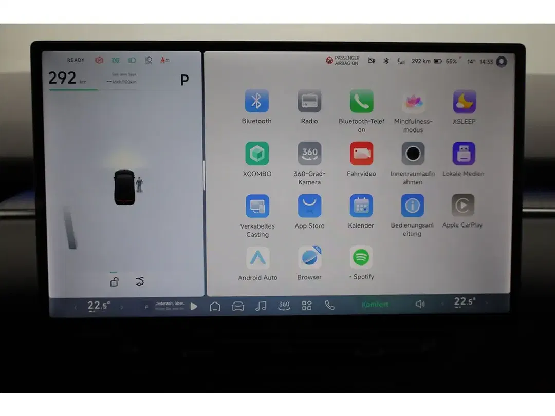 Xpeng P7 - Thumbnail 30