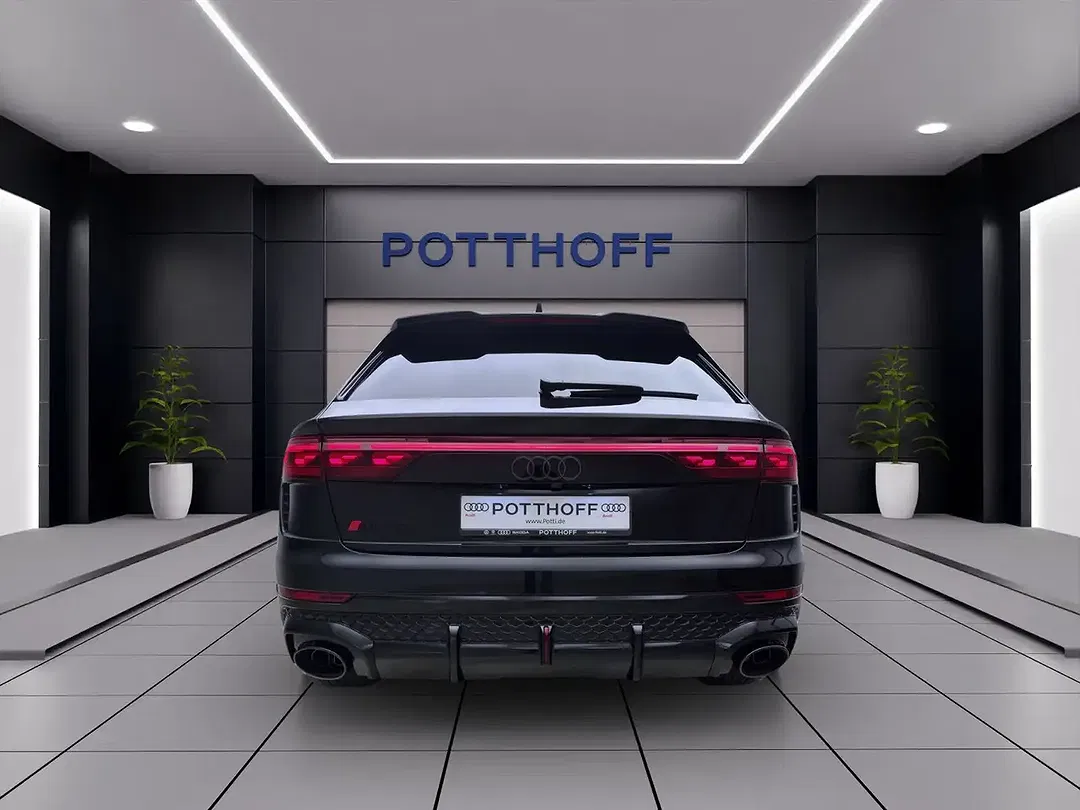 Audi RS Q8 - Thumbnail 4