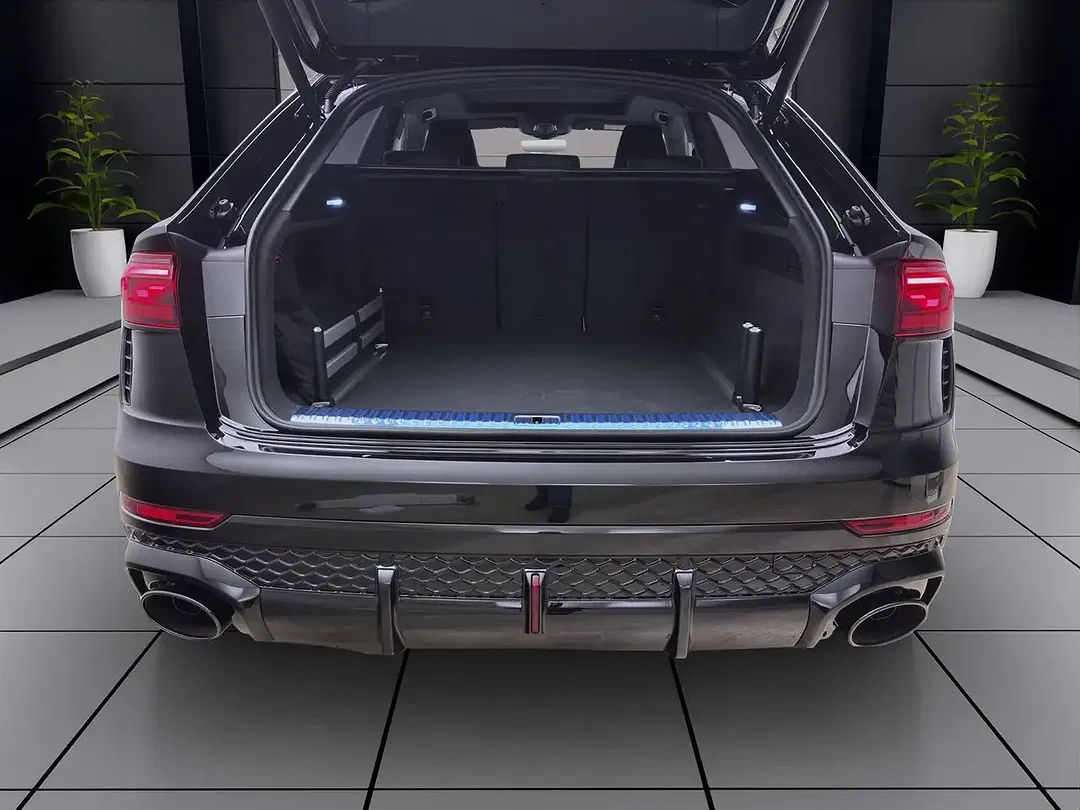 Audi RS Q8 - Thumbnail 5