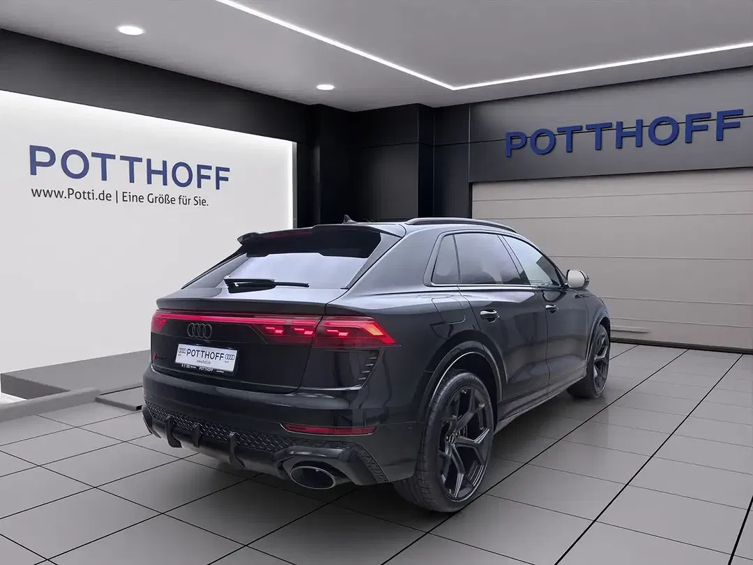 Audi RS Q8 - Thumbnail 6