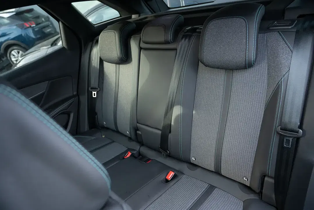 Peugeot 3008 - Thumbnail 6