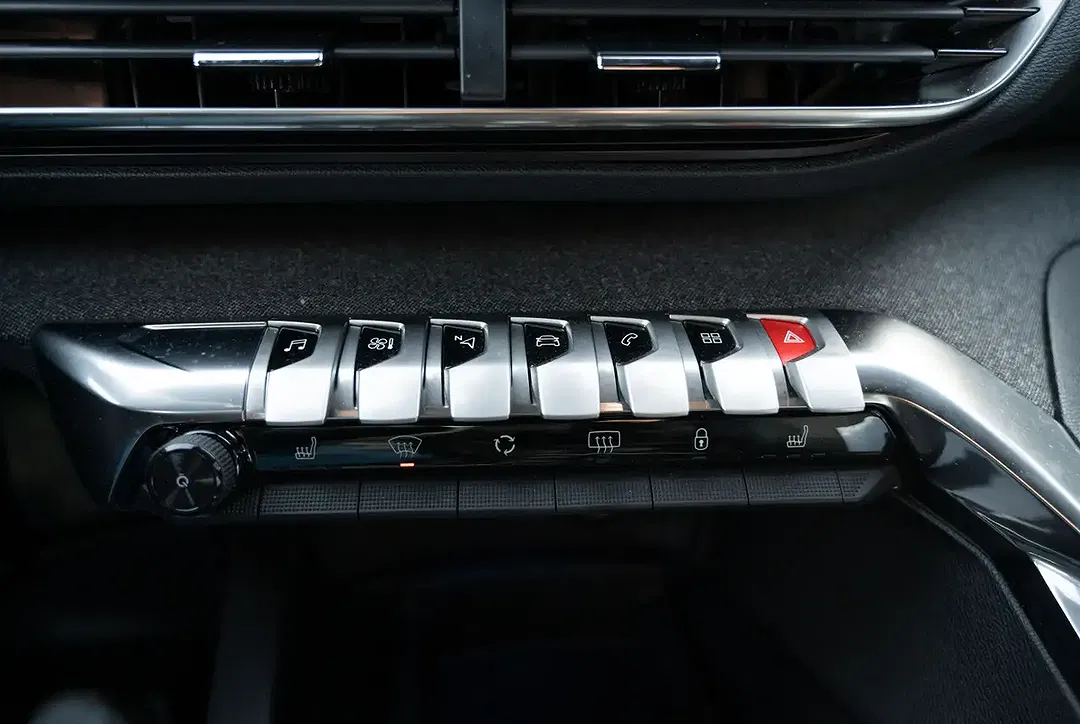 Peugeot 3008 - Thumbnail 8