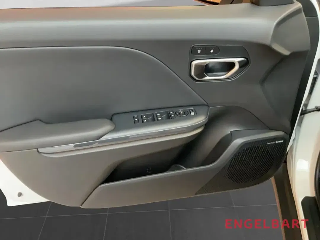 Kia K4 - Thumbnail 9